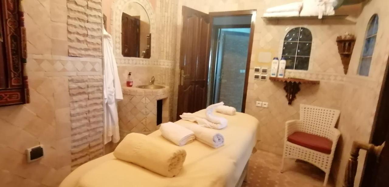 Pasta Plaza Hotel Asilah