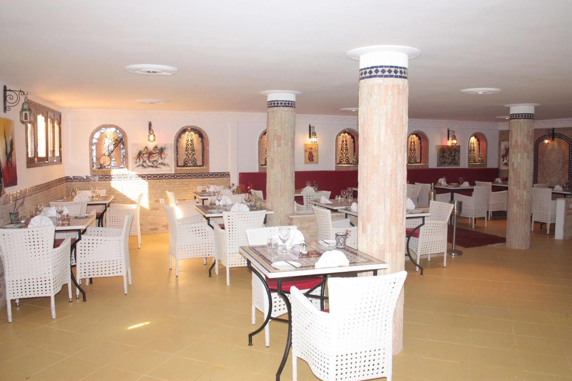 Pasta Plaza Hotel Asilah